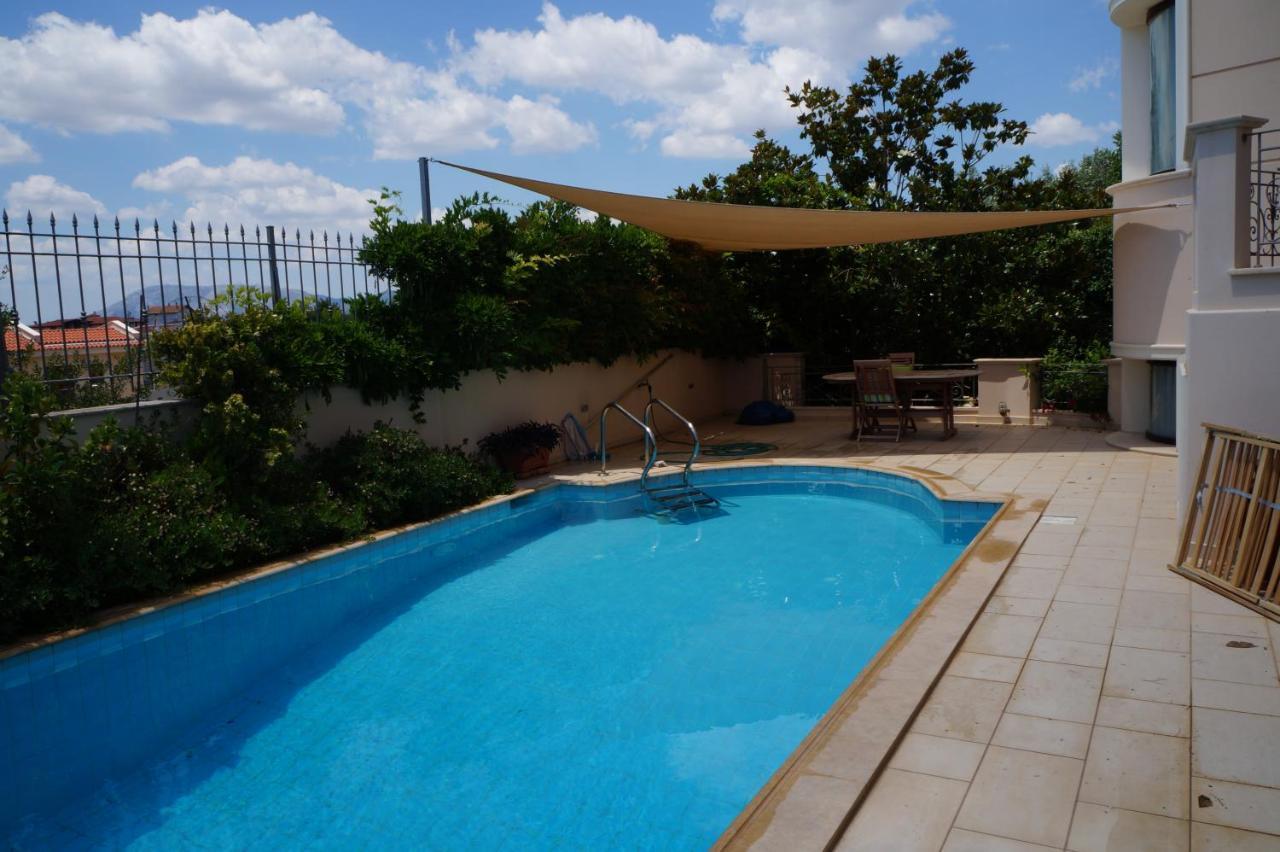 Apartment With A Garden, Bbq, Swimming Pool And Jacuzzi Dhráfi Dış mekan fotoğraf