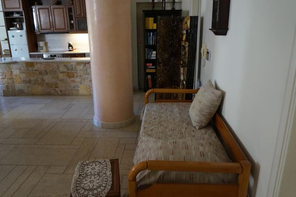 Apartment With A Garden, Bbq, Swimming Pool And Jacuzzi Dhráfi Dış mekan fotoğraf