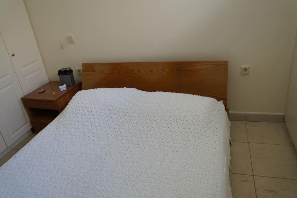 Apartment With A Garden, Bbq, Swimming Pool And Jacuzzi Dhráfi Dış mekan fotoğraf